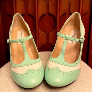 ModCloth Specialty Sweet Heels in Mint